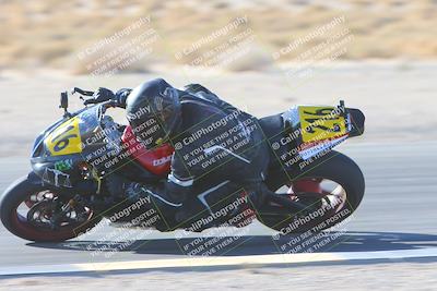 media/Jan-10-2025-CVMA Friday Practice (Fri) [[489e0da257]]/Group 4 and Trackday/Session 2 (Turn 4 Inside)/